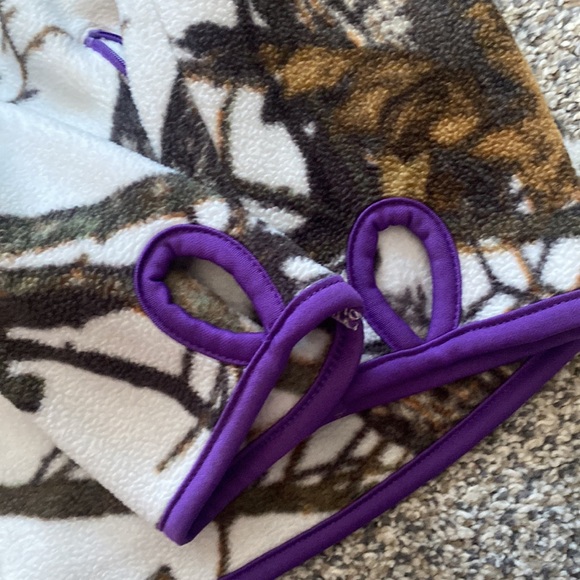 Purple and white mossy Oak fleece - Picture 5 of 5